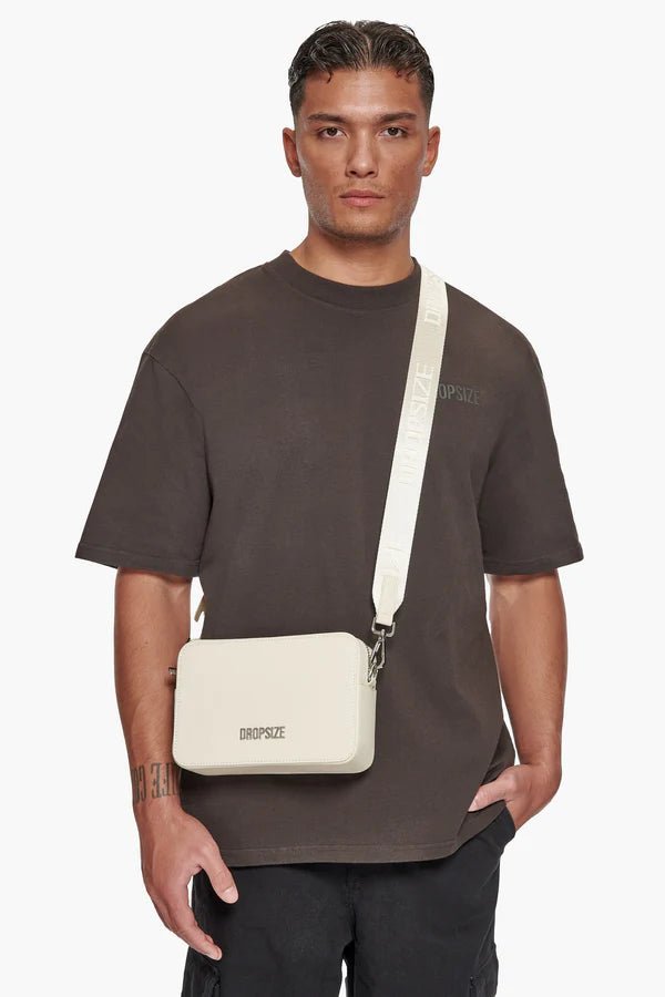 ESSENTIALS SHOULDER BAG - Dondead 